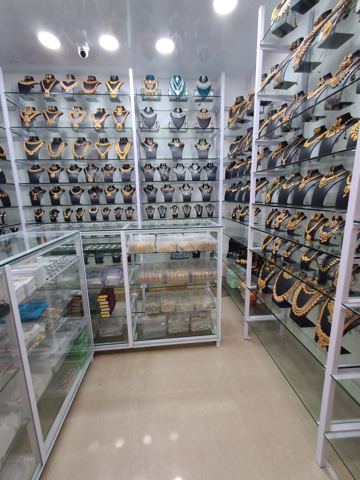 Aboli Store Interior Jewellery Showcase